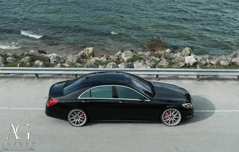 Mercedes-Benz S-Class W222 with F1R FS3 wheels