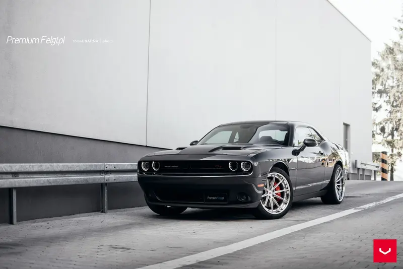 Dodge Challenger R/T with Vossen VPS-1 wheels