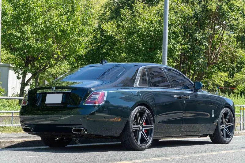 Rolls-Royce Ghost Series II with Forgestar X6 wheels