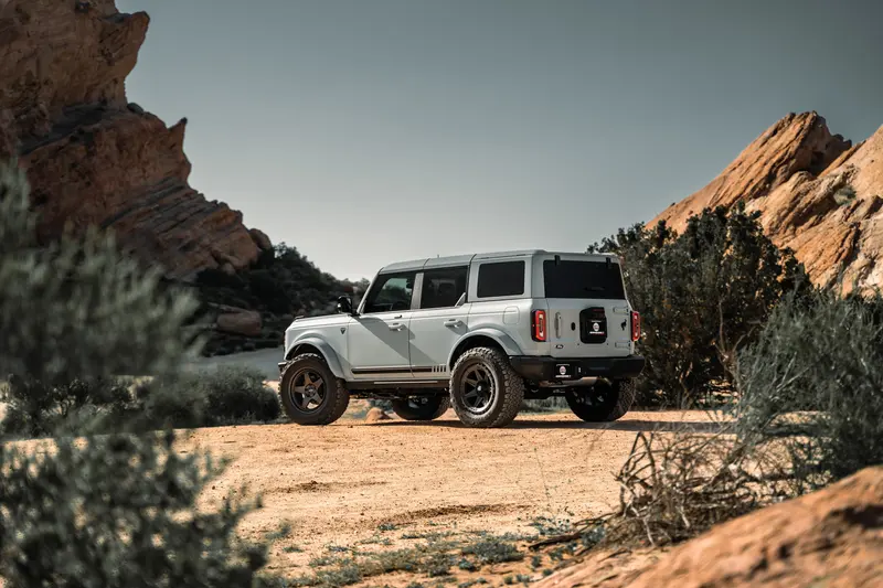 Ford Bronco 4-Door with Kansei KNP wheels