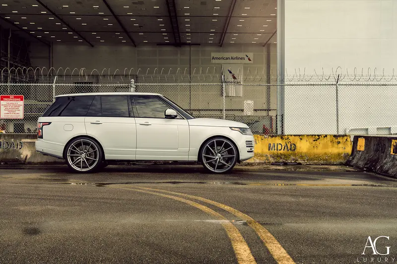 Land Rover Range Rover L405 with Vossen HF-3 wheels