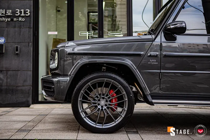 Mercedes-Benz AMG G63 with Forgestar X12 wheels