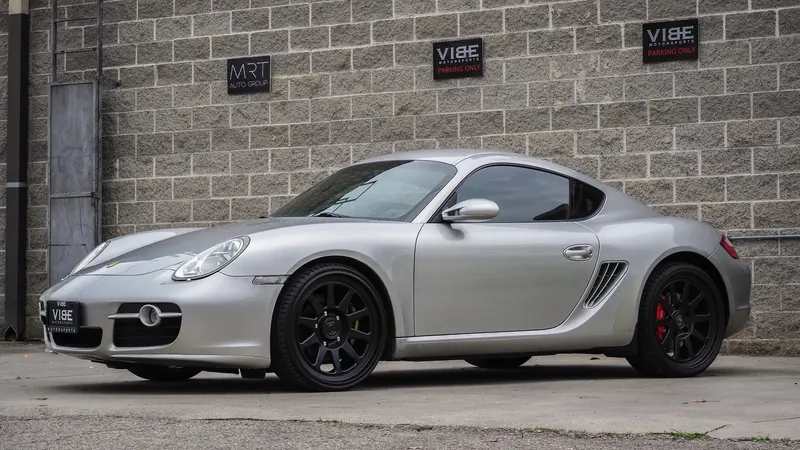 Porsche Cayman with TREX Off-Road T100 wheels