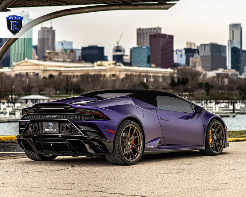 Lamborghini Huracán Spyder with Variant Nysa wheels