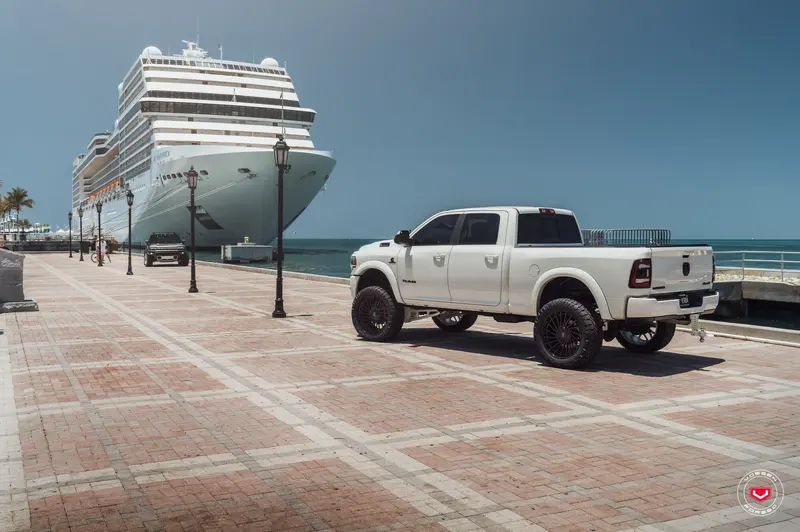 Ram 2500 Heavy Duty with AG Luxury AGL54 wheels