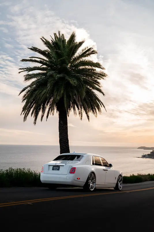 Rolls-Royce Phantom VIII with Kansei NEO wheels