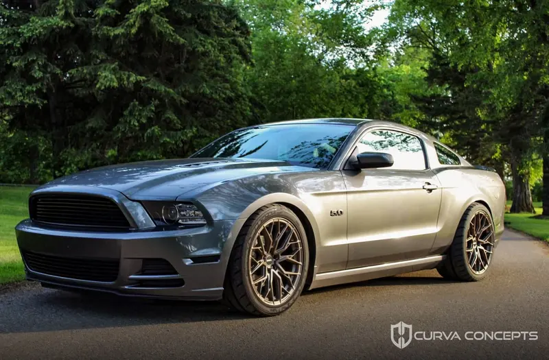 Ford Mustang GT with F1R FS3 wheels