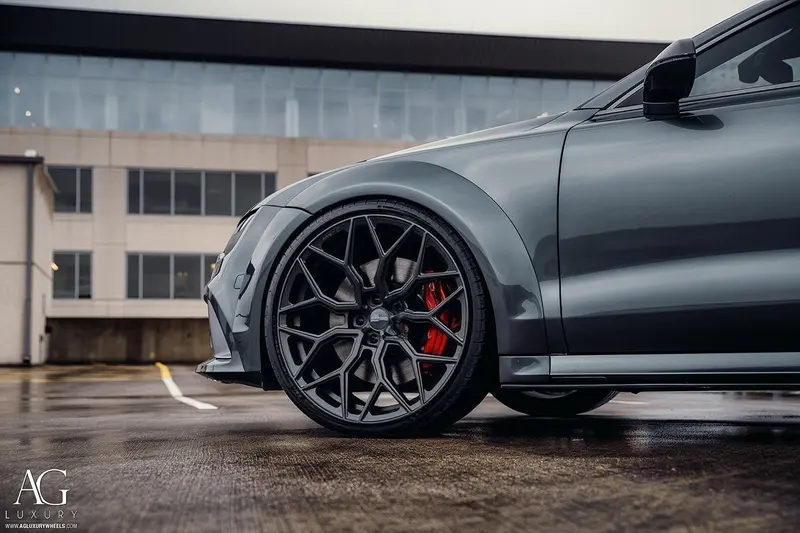 Audi RS7 Sportback with Vossen HF-2 wheels