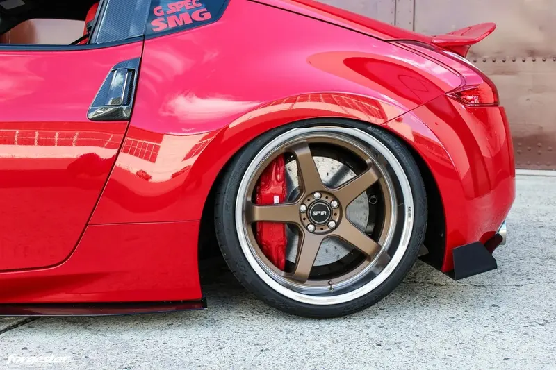 Nissan 370Z with F1R FC5 wheels
