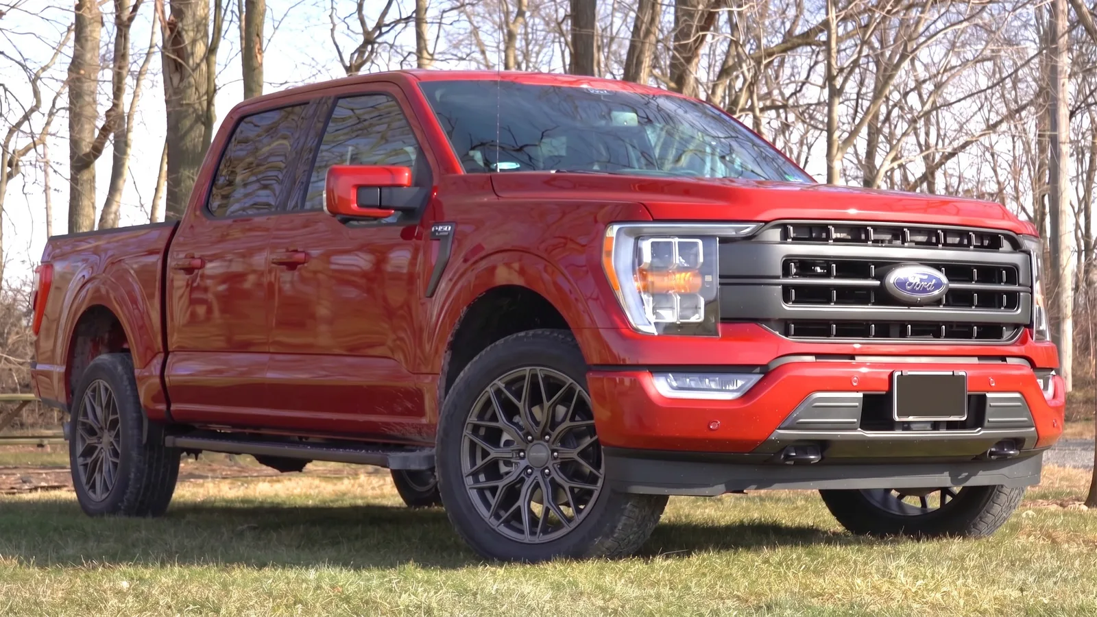 Ford F-150 with Vossen HF6-3 wheels in Matte Gunmetal