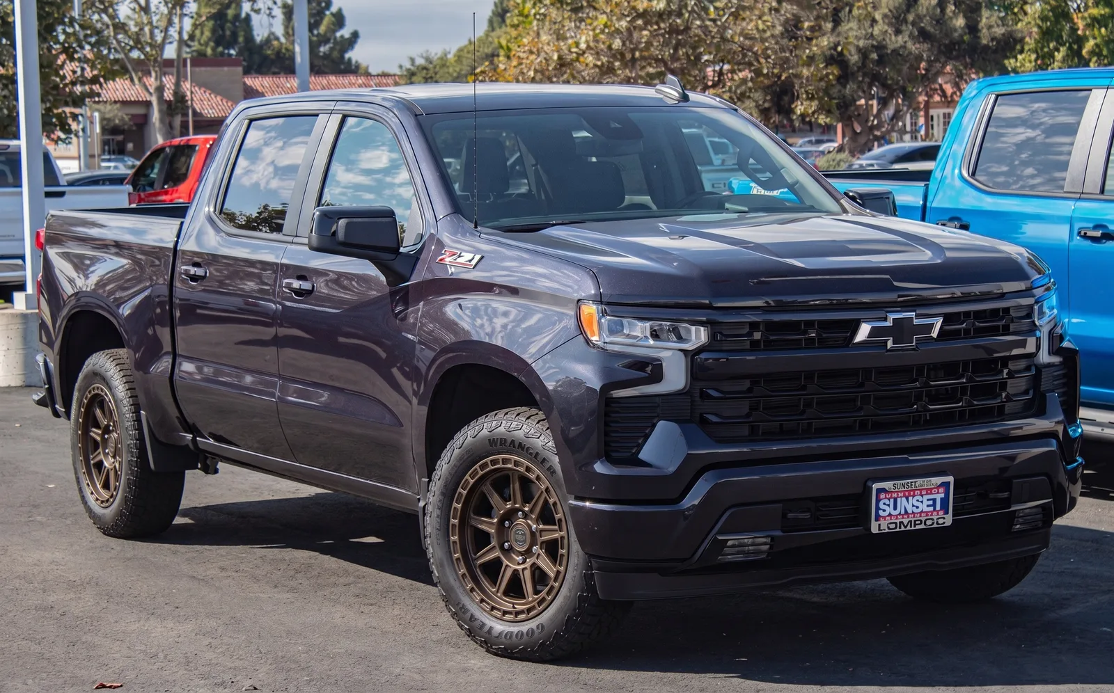 Chevrolet Silverado 1500 with TREX Off-Road T300 wheels in Bronze