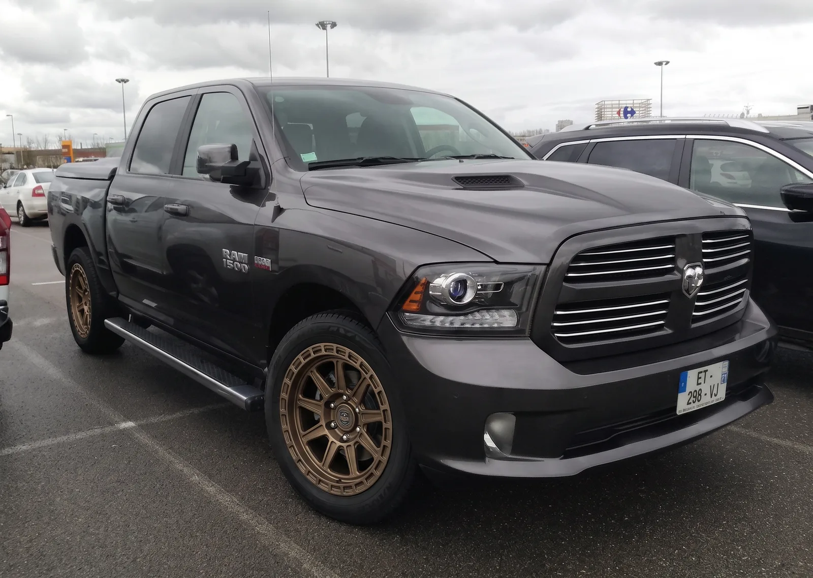 Ram 1500 with TREX Off-Road T300 wheels in Bronze
