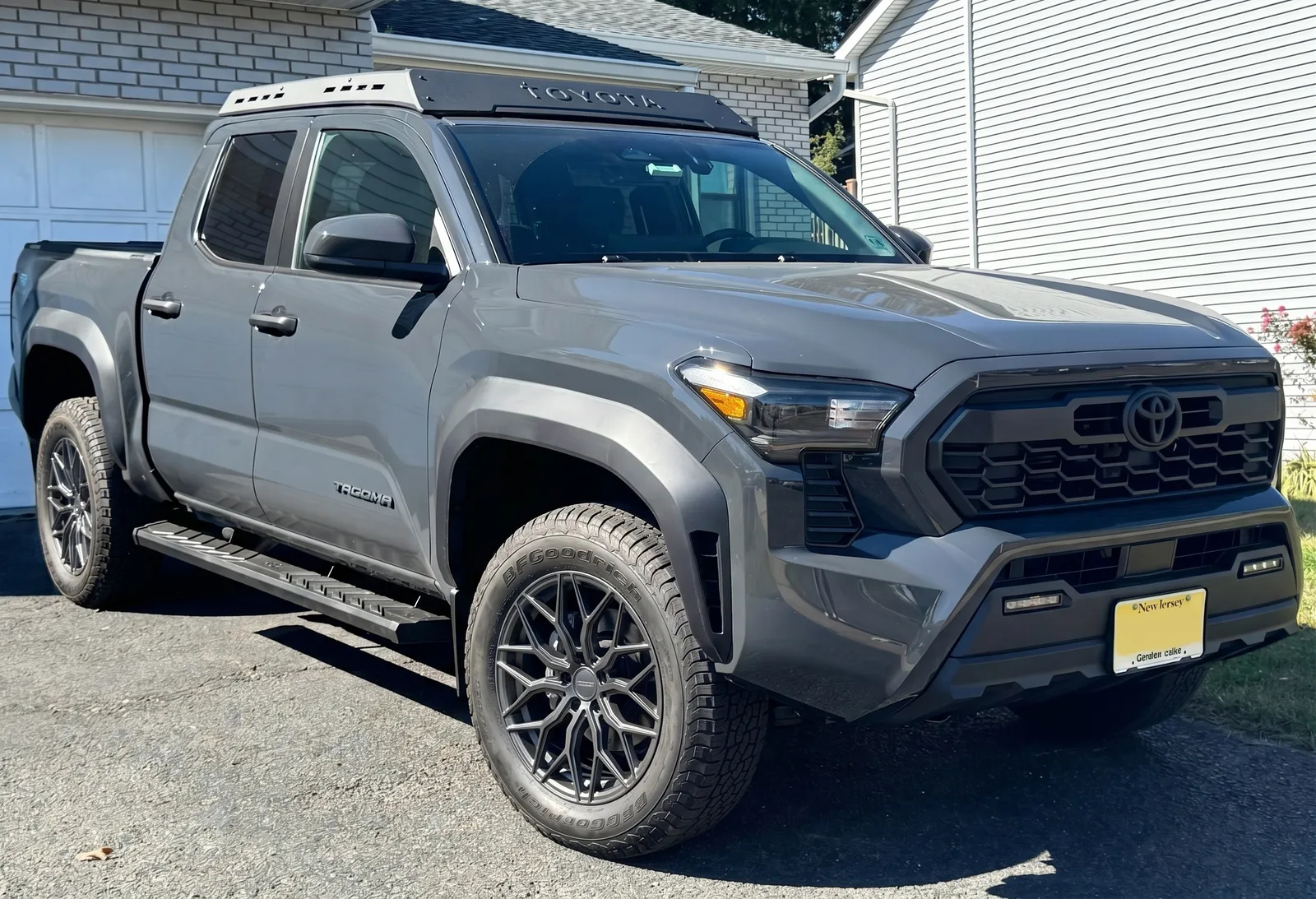 Toyota Tacoma with Vossen HF6-3 wheels in Matte Gunmetal