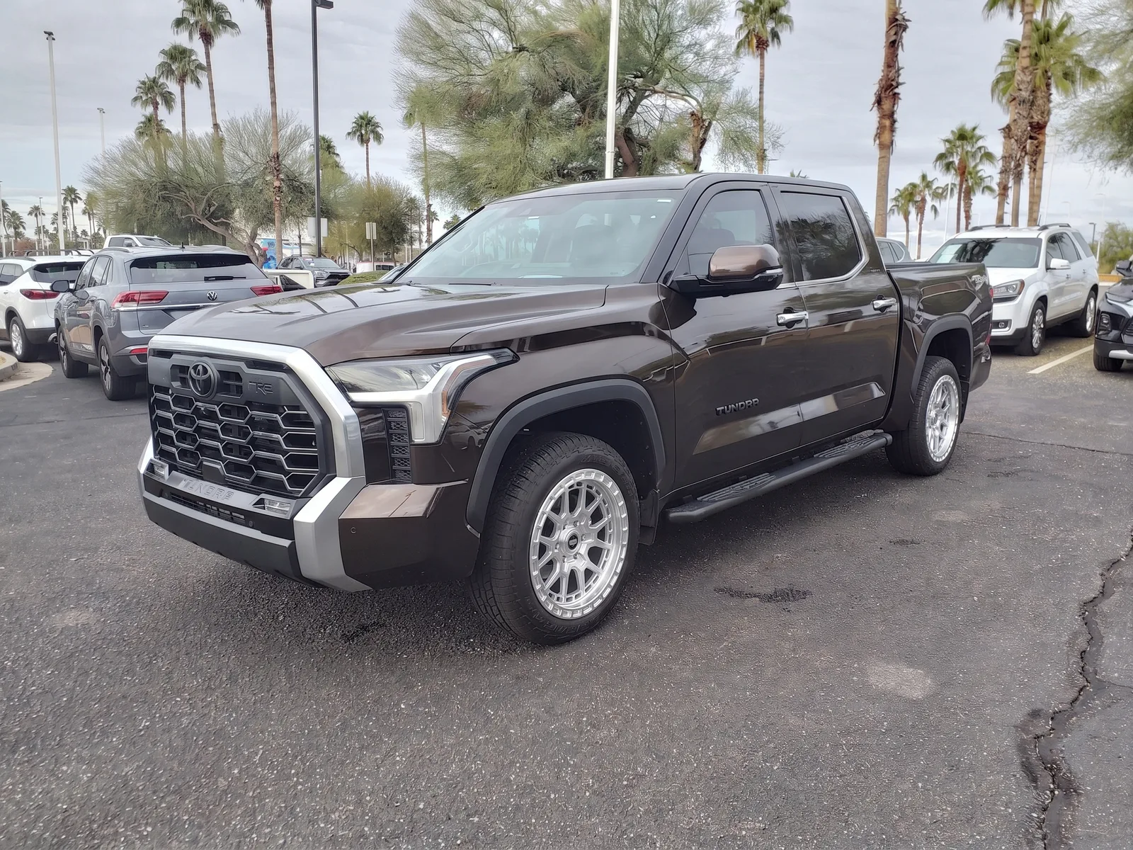 Toyota Tundra with TREX Off-Road T400 wheels in Clear
