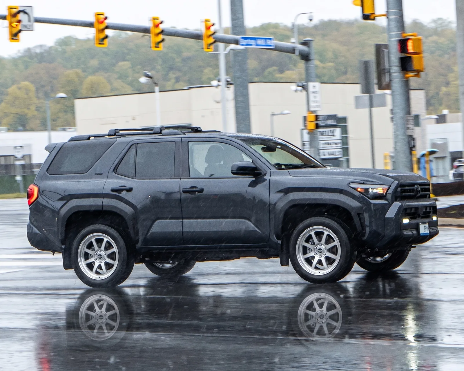 Toyota 4Runner with TREX Off-Road T100 wheels in Clear