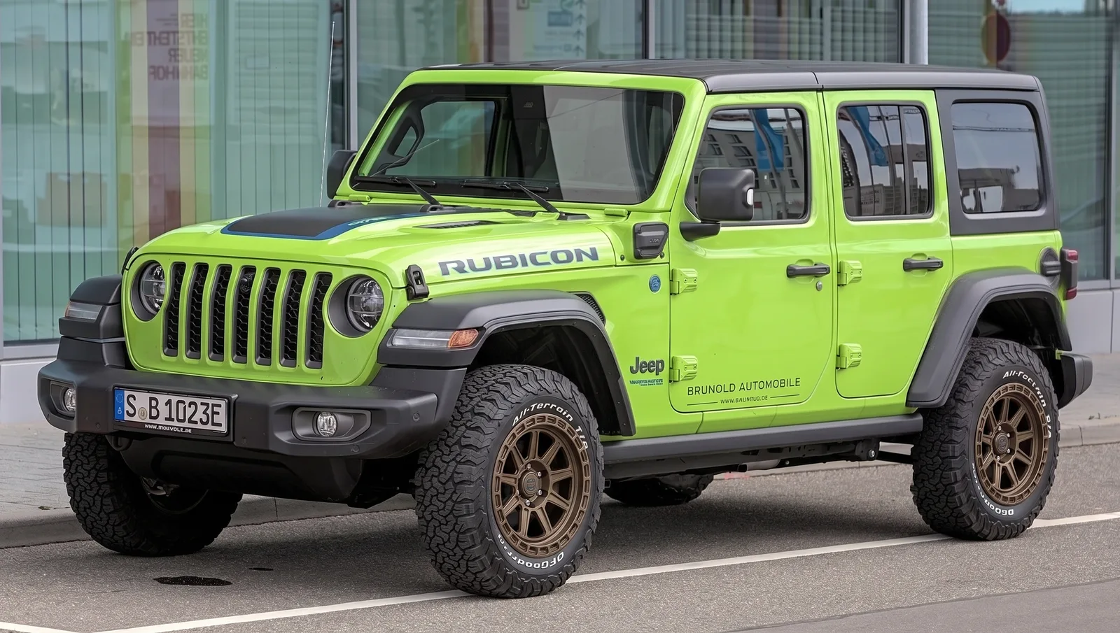 Jeep Wrangler with TREX Off-Road T300 wheels in Bronze