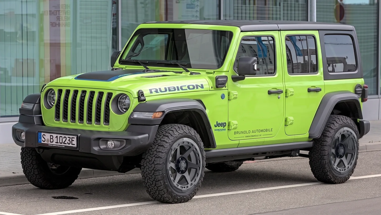 Jeep Wrangler with Blaque Diamond O728 wheels in Black