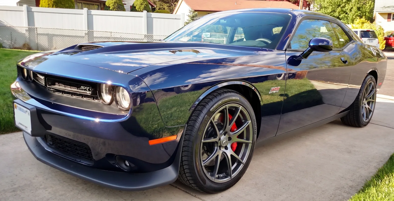 Dodge Challenger with Forgestar CF5V wheels in Gloss Anthracite