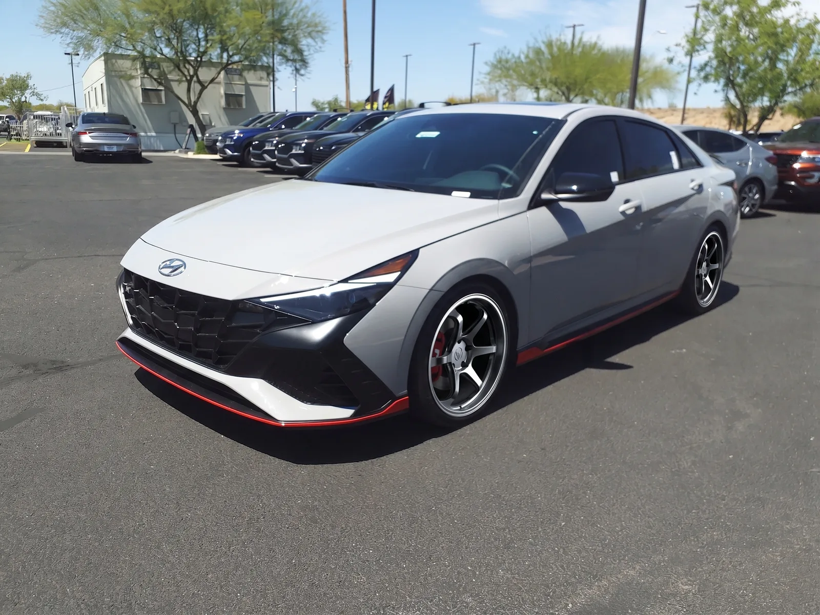 Hyundai Elantra N with Vector Forged LW01 wheels in Gloss Gunmetal