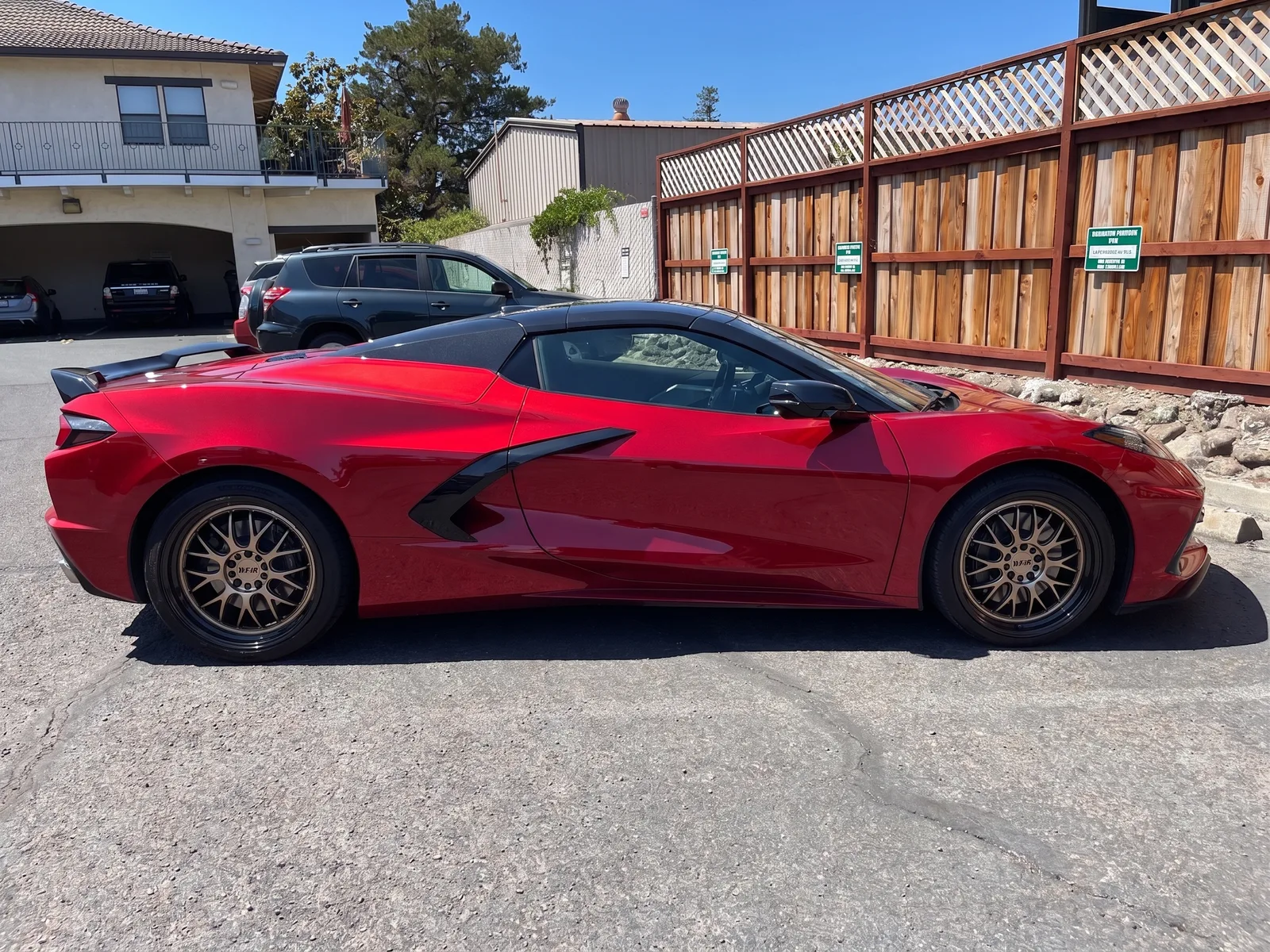 Chevrolet Corvette with F1R F21 wheels in Bronze