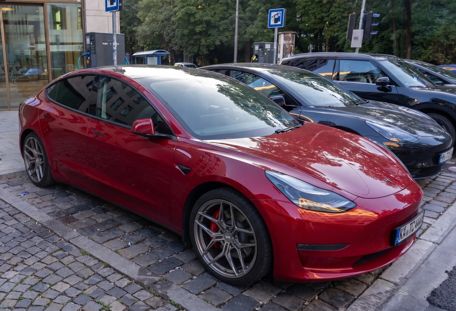 Tesla Model 3 with Variant Zeno wheels in Satin Gunmetal