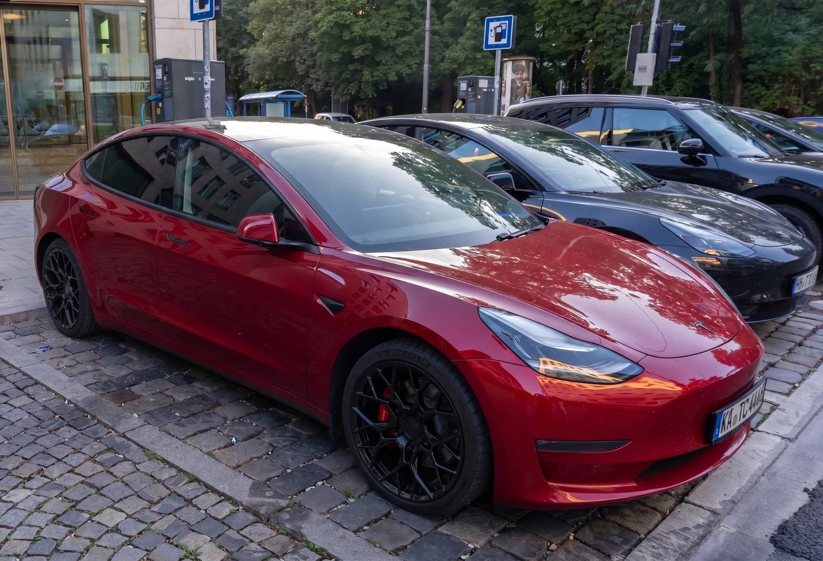 Tesla Model 3 with AG Luxury Aero 55 wheels in Black