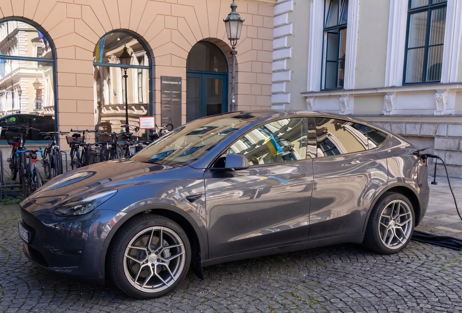 Tesla Model Y with Rohana RFX11 wheels in Brushed Titanium