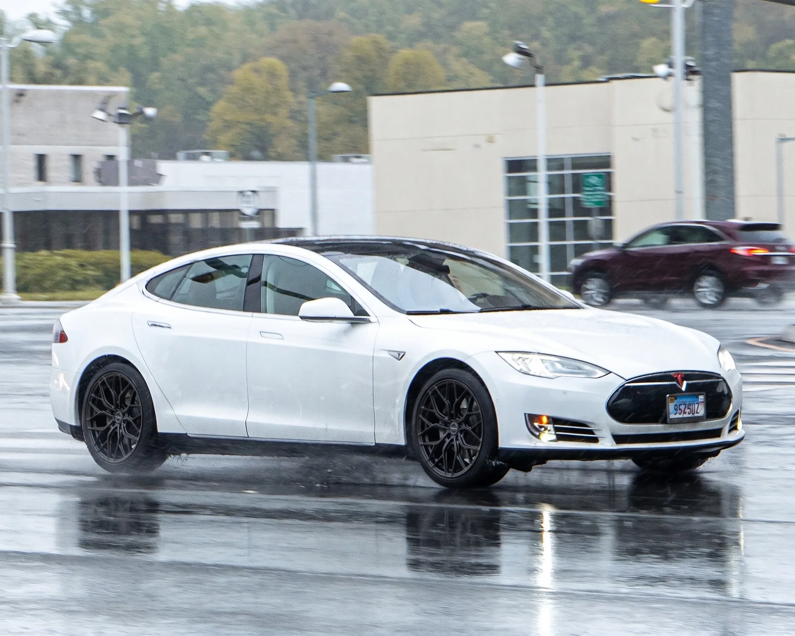 Tesla Model S with Vossen HF-5 wheels in Matte Gunmetal