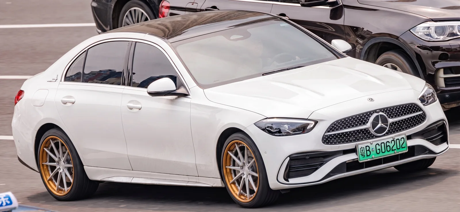 Mercedes-Benz C-Class with Rohana RFG1 wheels in Silver And Bronze