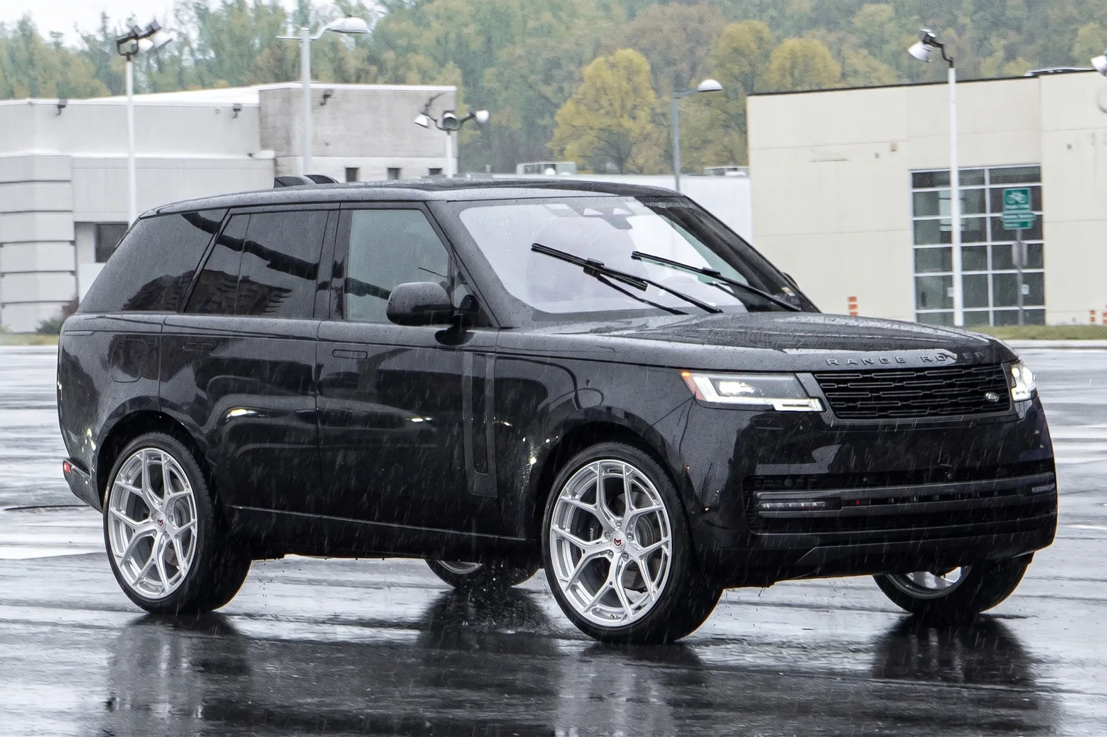 Land Rover Range Rover with Vossen LC3-01T wheels in Gloss Clear