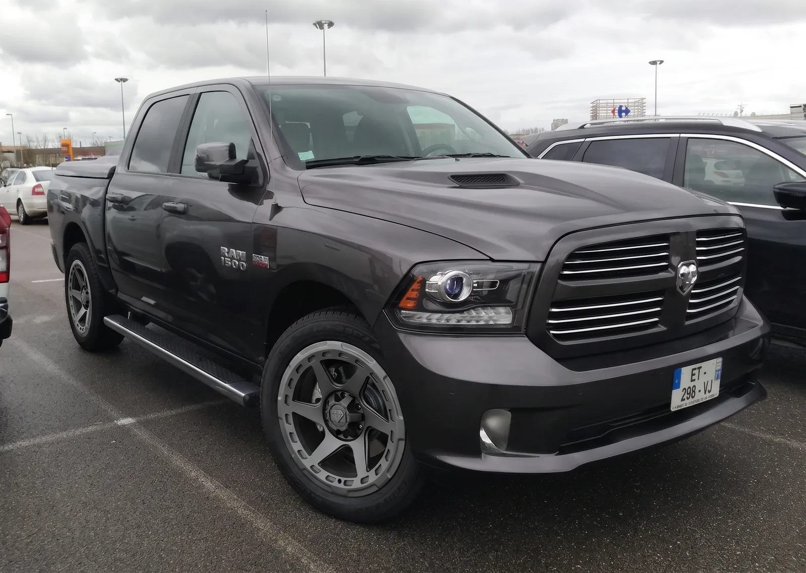 Ram 1500 with Blaque Diamond O728 wheels in Black